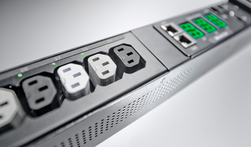 PRO2 Switched Rack PDU